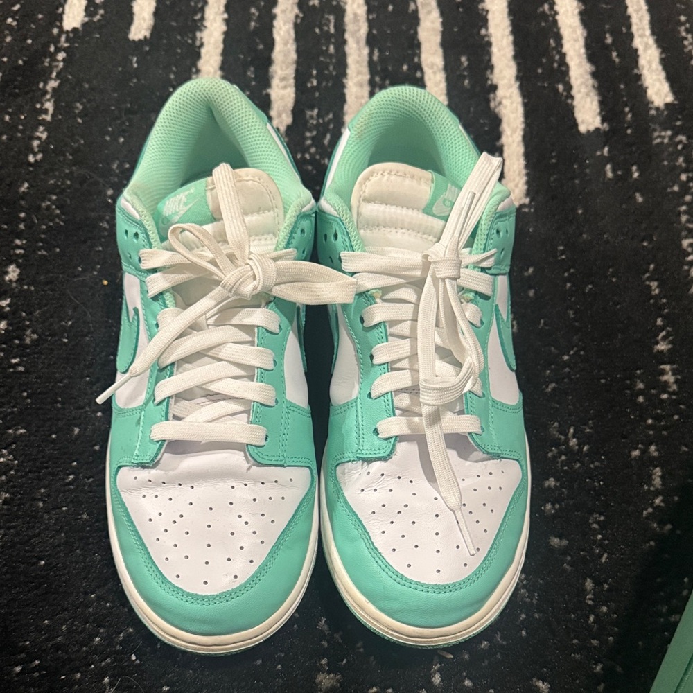 Nike Dunk Green Glow
